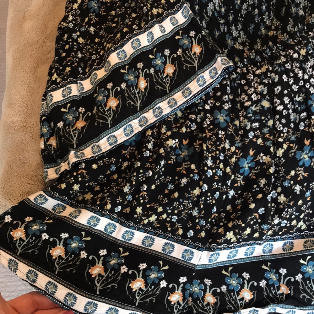 Romper - Picture 3 of 4